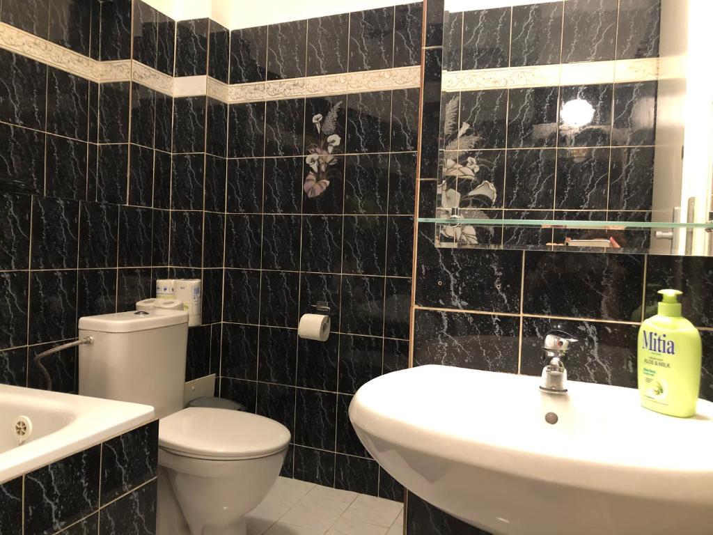 Bathroom - Apartment